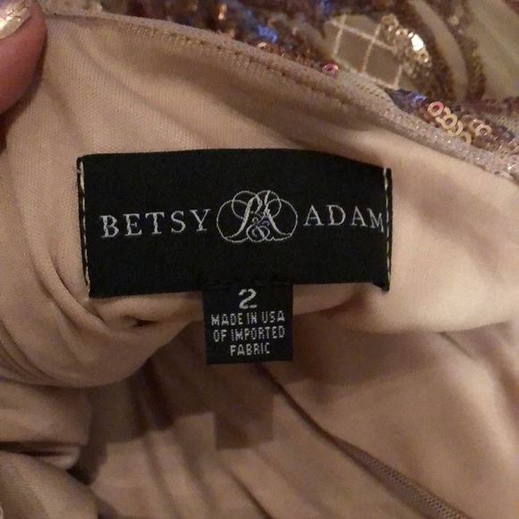 Long Gold Beaded Betsy & Adam Formal Dress. Size 2 - Picture 11 of 11